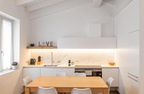Crema Apartment | White Moon crema & Parking