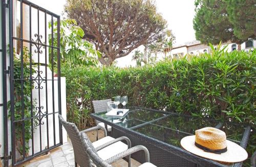 Nikki Beach House | White Pearl beach Elviria H1