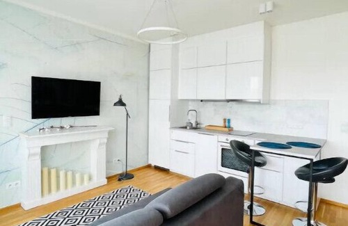 Holesovice Condo | White Pearl Studio with free parking in Holešovice