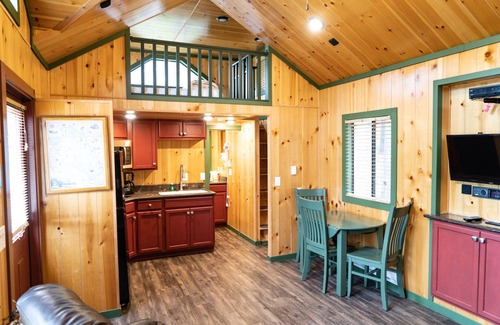 West Glacier Cabin | White Pine Cabin