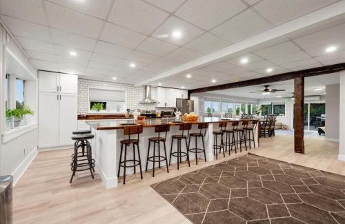 South Bay House | Whitewater The Main Sail Oneida Lake Sleeps 11