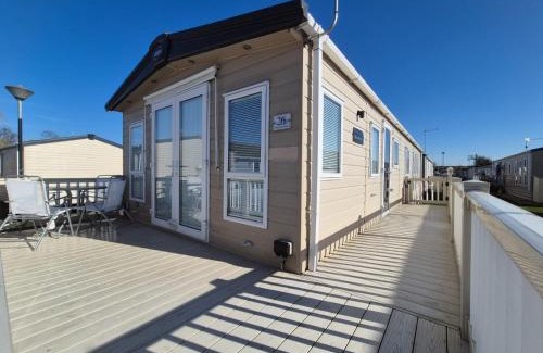 Seasalter Resort | Whitstable Beaumont - Sleeps 6, 588 ft