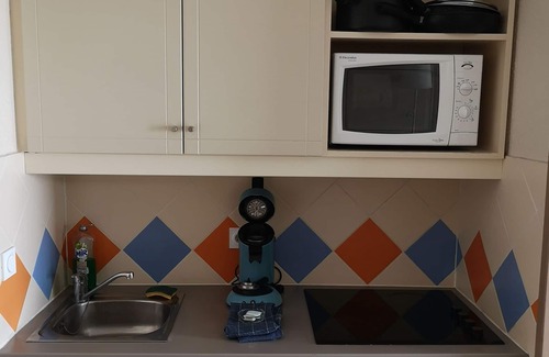 Cannes La Bocca Apartment | Whole apartment, 4 persons, 2 rooms, 3 beds, sea view and free parking