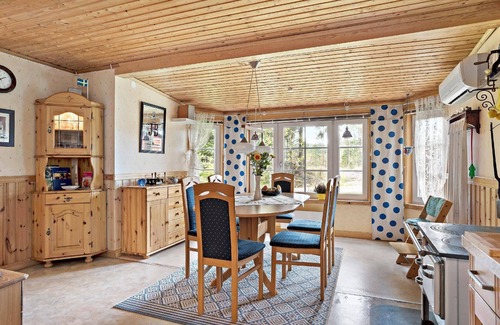 Svenljunga Municipality House | Whole House in Svenljunga Municipality with Private Parking and Grandiose View