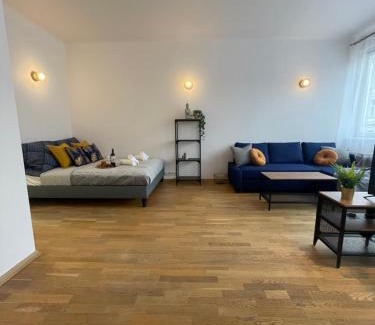 Srodmiescie Apartment | Wiejska 14 - 500m od Sejmu Rzeczypospolitej - 450m do Ambasady USA - Smart TV - WiFi - w pełni wyposażona kuchnia