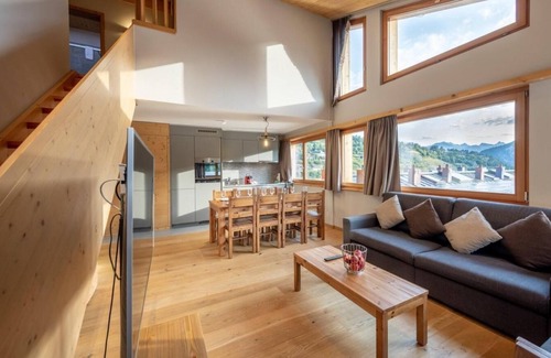 Vercorin Apartment | Wifi, ski-in/ski-out & foot of the slopes, sauna, hammam, tv, ski locker, 94m², Vercorin