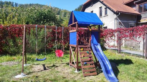 Pieszyce Bed & Breakfast | Wilcza łapa
