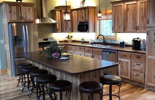 Deadwood Cabin | Wild Turkey on the Rocks