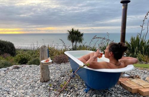 Mokihinui House | Wild Weka Eco Stay - Off-Grid 4WD Recommended