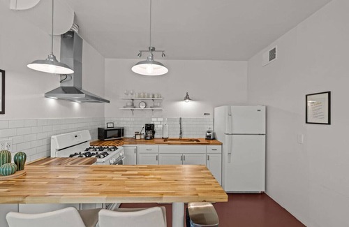 Rincon Heights House | Wildcat Den Walking to U of A