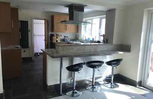 Silverstone House | Wildwood Cottage - Silverstone F1