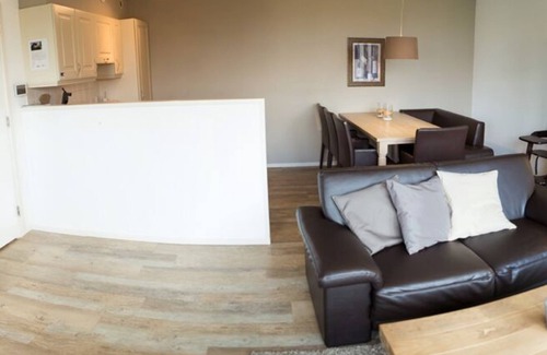 Ameland Apartment | Willow Villa XXXL with 23 beds, 3 cots, 3 saunas and 6 bathrooms