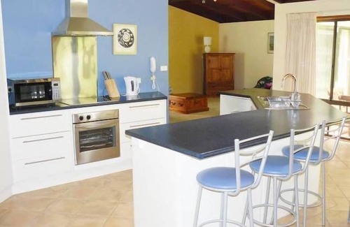 Surf Beach House | Wimbie Beach Bliss - Family Getaway