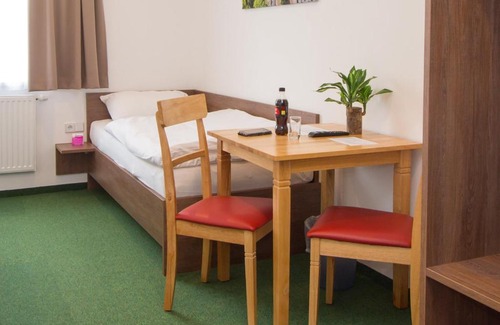 Wiener Neustadt Hotel | WinBudget "bed&breakfast"