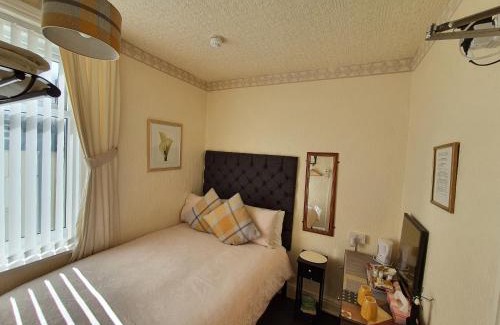 Blackpool Town Center Bed & Breakfast | Windsor House Hotel