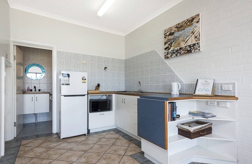 Lancelin Apartment | Windsurfer Beach studio
