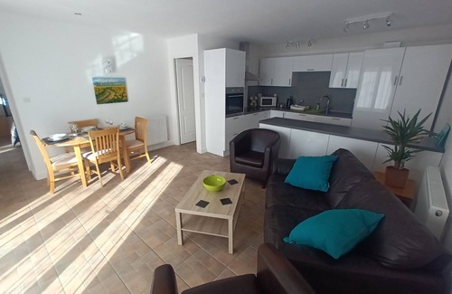 Adriers Cottage | Wisdom Gites - Lime Tree View cottage with pool, WiFi, garden and parking