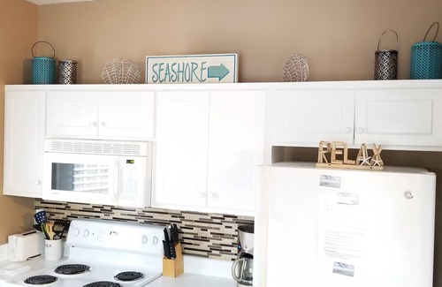 El Centro Beach House | Within 5 minutes of Pier Park! Newly refreshed & quiet!