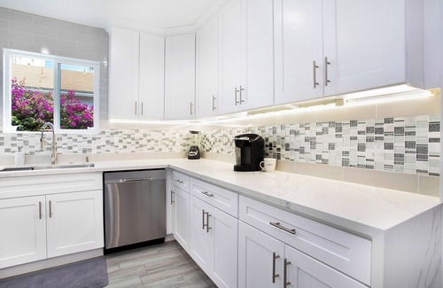 West Los Angeles House | WLA,Remodel! 3 Bedroom & two bathroom, Furnished-10923 Ayres Ave-90064-Monthly