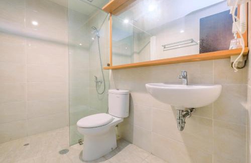 Cikarang Apartment | Wonderful 1BR Apartment at Mustika Golf Residence with Golf View By Travelio