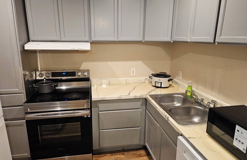 Silver Lake House | Wonderful 2-bedroom house in Everett
