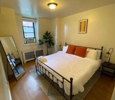 Fenway–Kenmore Apartment | Wonderful Fenway 3 Bed 2bath Steps from Fenway Park