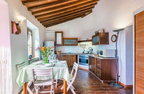 Castellina Marittima House | Wonderful private villa for 6 guests with hot tub, WIFI, terrace, pets allowed and panoramic view