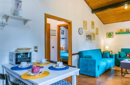 Vada House | Wonderful private villa for 4 people with WIFI, A/C, TV, patio and pets allowed