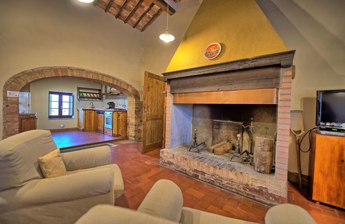 Montalcino Villa | Wonderful private villa with WIFI, A/C, private pool, TV, patio, panoramic view, close to Montalcino