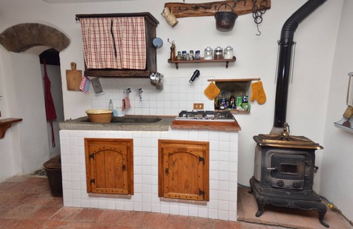 Bagni di Lucca House | Wonderful private villa for 4 guests with TV, patio, pets allowed, panoramic view and parking