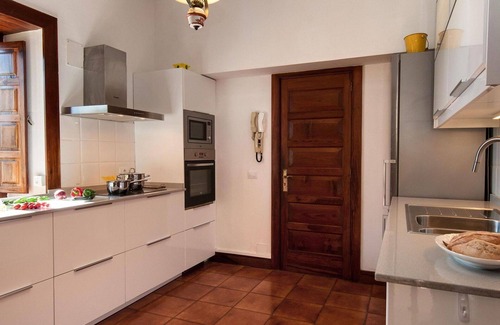 Santa Brigida House | Wonderful private villa for 10 people with private pool and TV