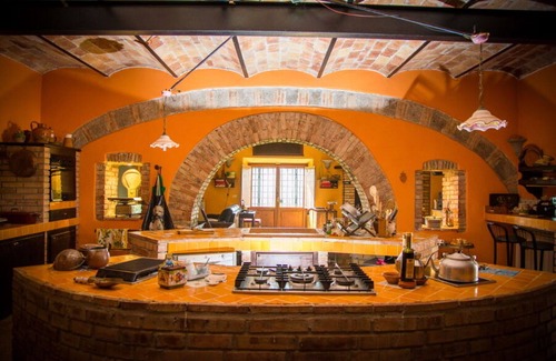 Montefiascone Villa | Wonderful private villa for 18 guests with WIFI, private pool, patio and pets allowed