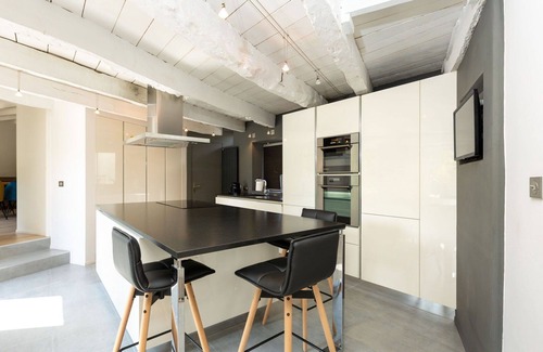 Le Tronchet Villa | Wonderful private villa for 12 people with WIFI, private pool, TV and terrace