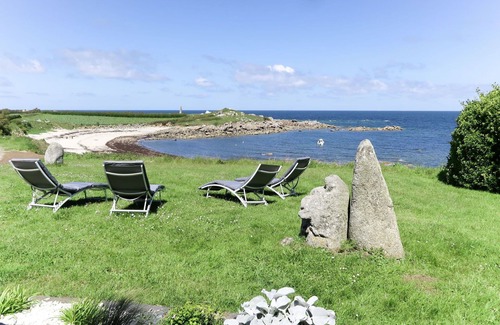 Berven House | Wonderful private villa for 4 people with WIFI, TV, terrace and pets allowed