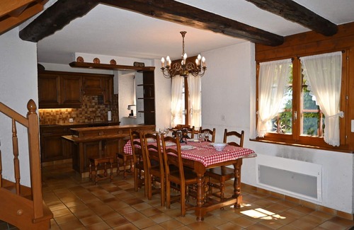 Ovronnaz House | Wonderful private villa for 6 guests with WIFI, TV and terrace