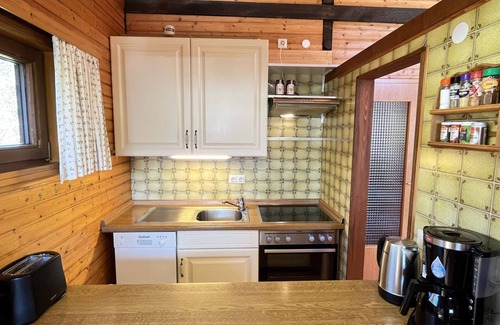 Bernau House | Wonderful private villa for 6 guests with TV, balcony and pets allowed