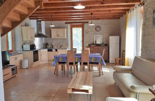 Pontcirq Villa | Wonderful private villa for 6 people with private pool, WIFI, TV, terrace and pets allowed