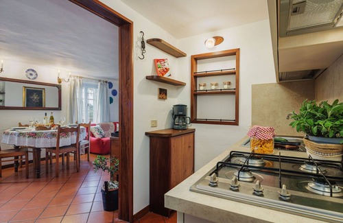 Camaiore House | Wonderful private villa for 4 guests with WIFI, TV, terrace, pets allowed and panoramic view