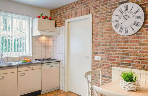 Losser House | Wonderful private villa for 16 guests with WIFI, TV and terrace
