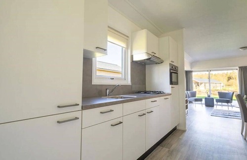 Nunspeet House | Wonderful private villa for 4 guests with WIFI, pool, TV and terrace