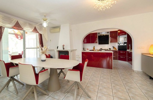 La Empedrola Villa | Wonderful private villa for 8 guests with A/C, WIFI, private pool, TV and terrace