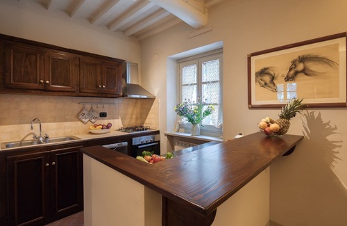 Pieve di Chio Villa | Wonderful private villa with A/C, WIFI, private pool, TV, patio and panoramic view, close to Cor.