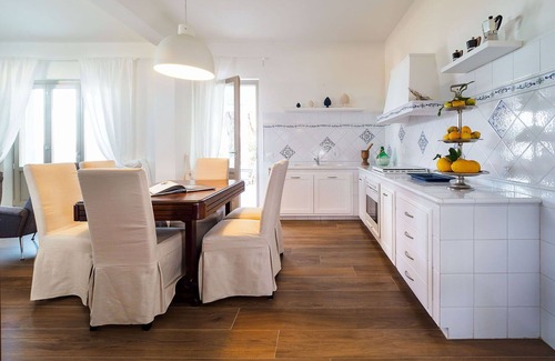 Marausa Villa | Wonderful private villa for 10 people with WIFI, private pool, A/C, TV and terrace