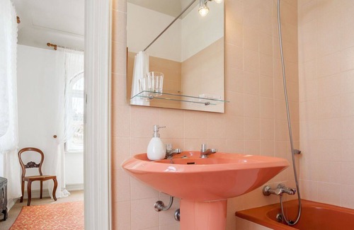 Gondufe Villa | Wonderful private villa for 10 guests with pool, WIFI, TV, terrace and parking