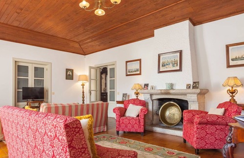 Gondufe Villa | Wonderful private villa for 10 guests with pool, WIFI, TV, terrace and parking