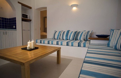 Kamari Villa | Wonderful Santorini Villa | Villa Nocturne | 1 Bedroom | Private Pool & Large.