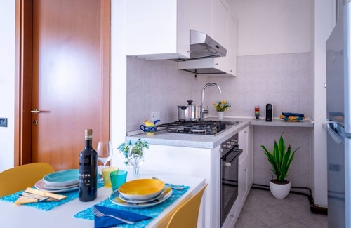 Albate Apartment | Wonderful studio apartment with Wifi in Como - ideal for couples or small families