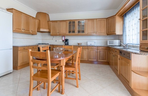 Parragil Villa | Wonderful Villa Panoramic view of the Sea 10minuts from Vilamoura Falesia Beach