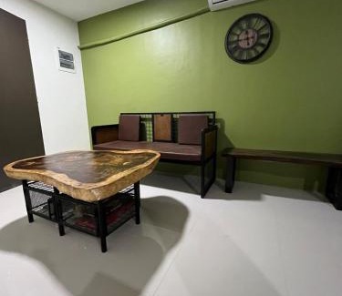 Malvar Apartment | Wood & Leaf Lodge