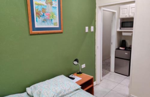 Woodbrook Bed & Breakfast | Woodbrook on the Avenue